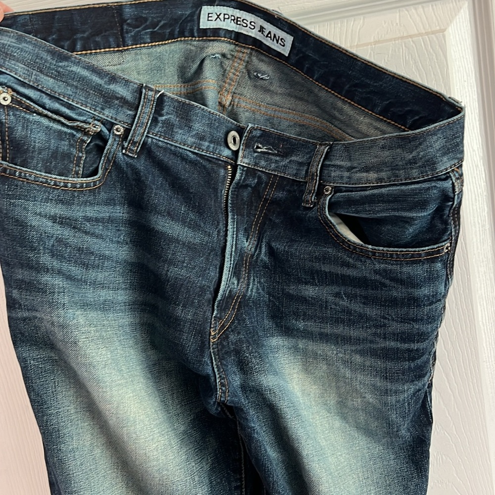 Express Jeans. - Picture 3 of 3